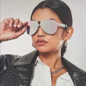 Stylish Silver Sunglasses